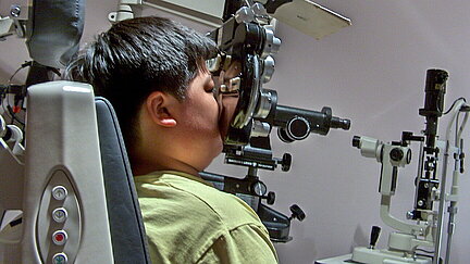 User:Sugarcaddy / Public domain https://commons.wikimedia.org/wiki/File:GlassPerscriptionRig.jpg